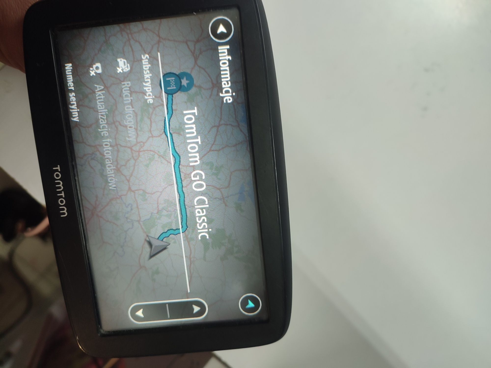 Nawigacja samochodowa TomTom Go Basic 5 " plus ładowarka