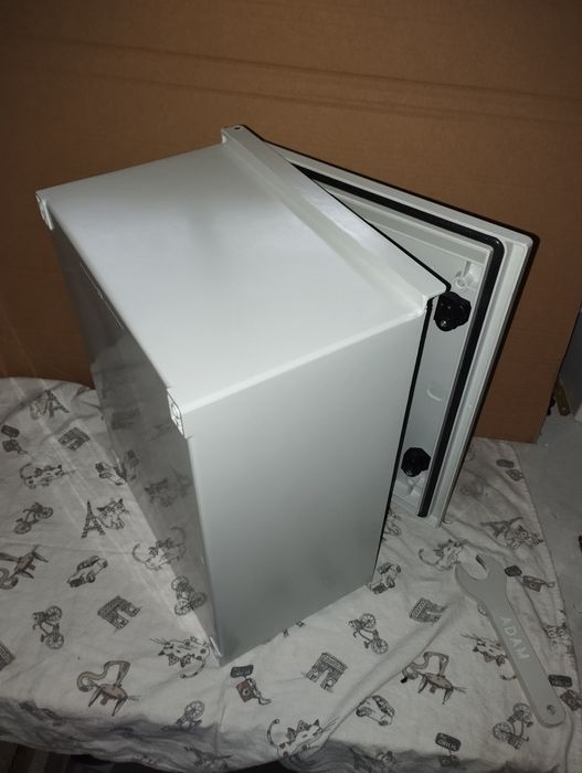 Skrzynka elektryczna rozdzielnia 40x30x20 Nowa!