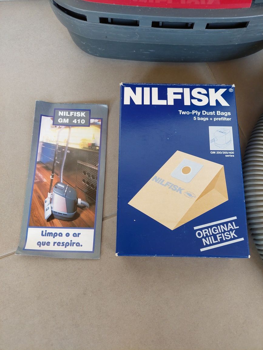 Vendo aspirador Nilfisk GM 320