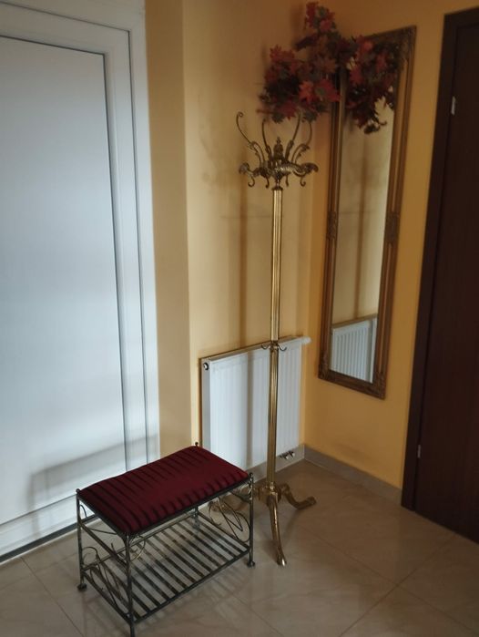 Komolet do przedpokoju