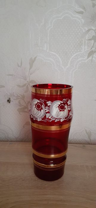Продам вазу у гарному стані