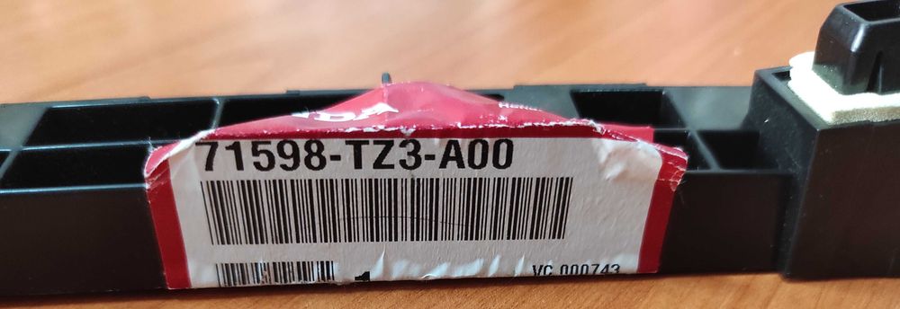 Кронштейни кріплення бампера Acura TLX 71598-TZ3-A00, 71593-TZ3-A00