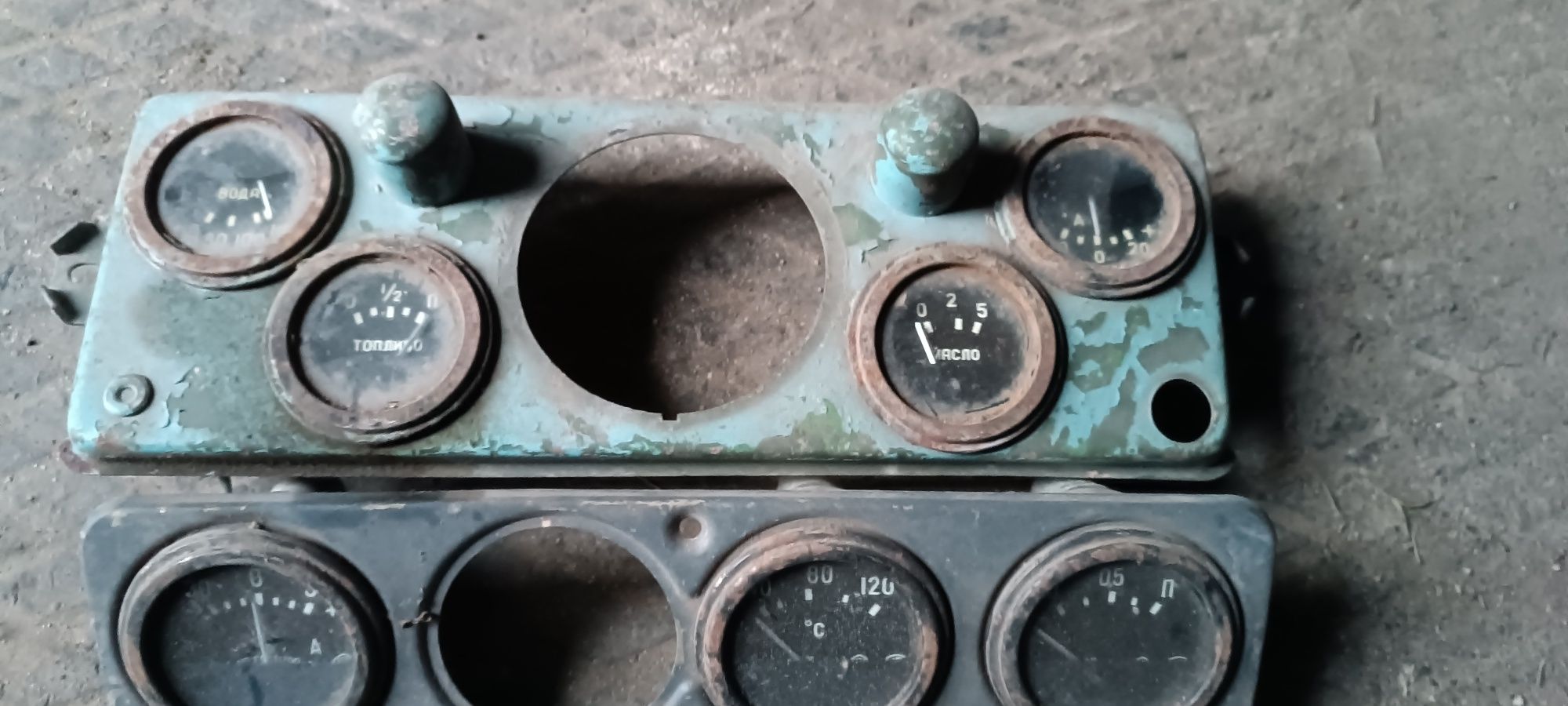 Панель приладів ГАЗ УАЗ
