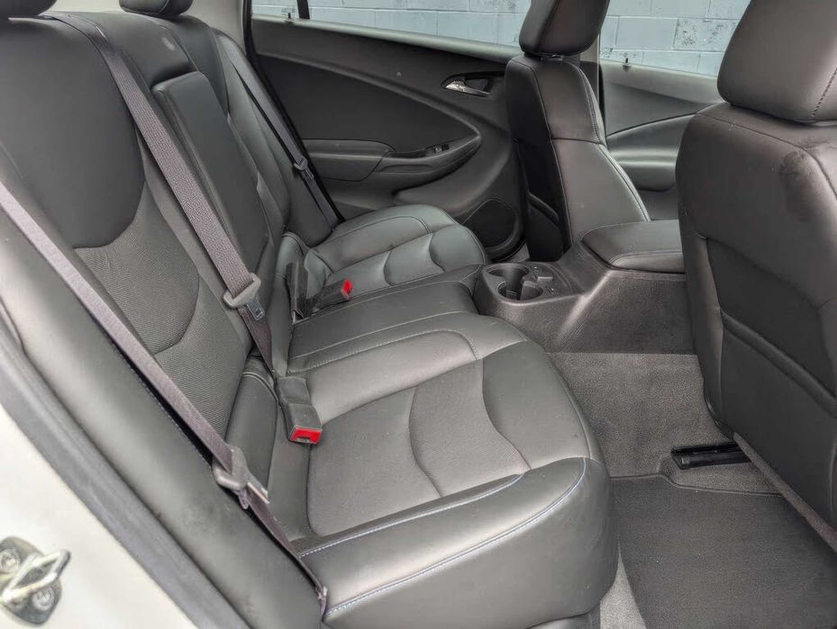 Chevrolet Volt Premier      2017