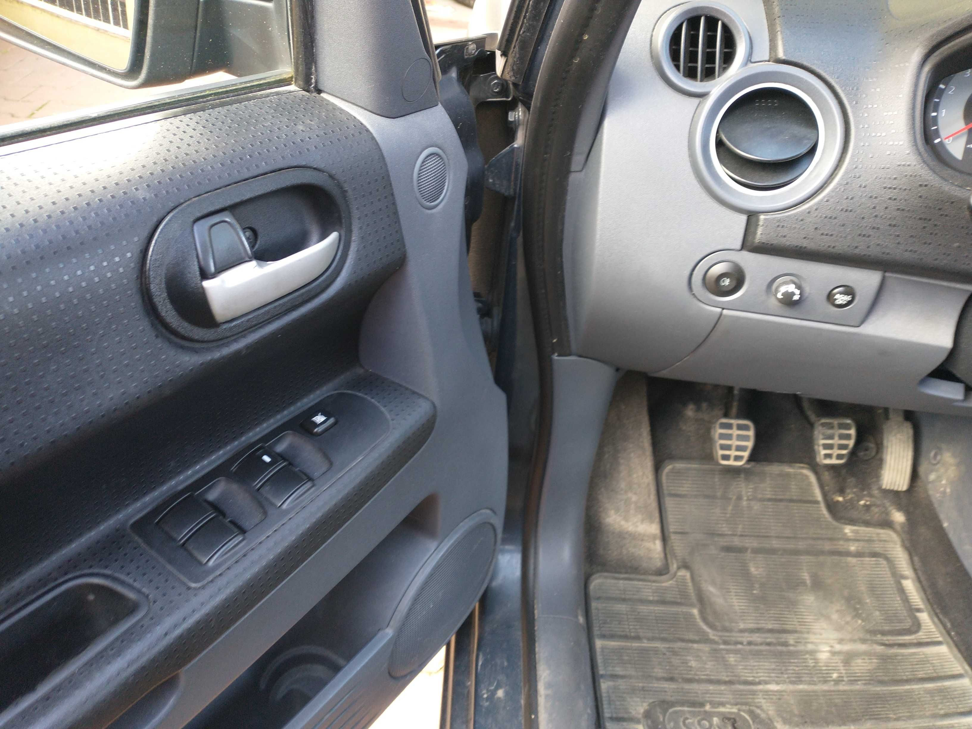 MITSUBISHI COLT 1,1 2011r 5-drzwi klima stan bdb