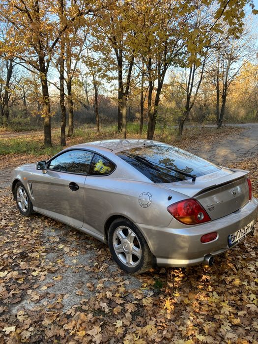 Hyundai coupe tiburon