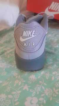 Tennis air max cinza