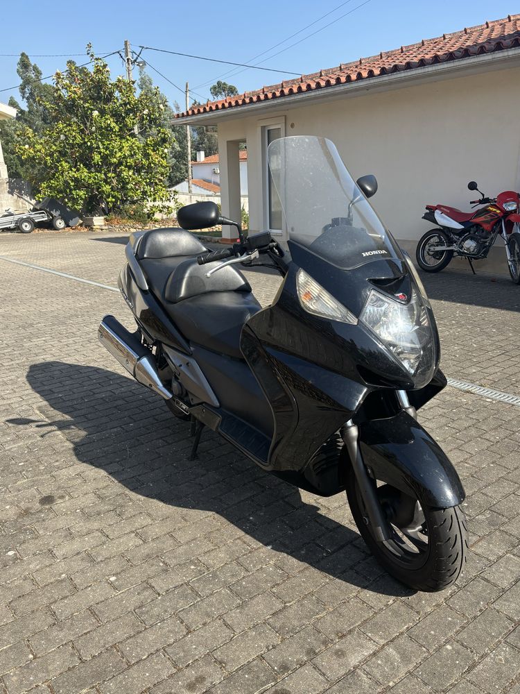 Honda Silverwing 400