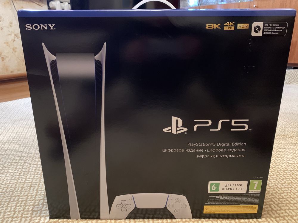 Продам PlayStation 5 digital edition с 2 DualSense и зарядной станцией