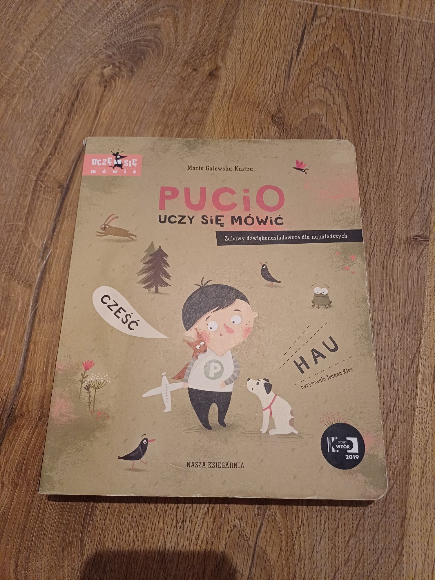 Pucio uczy się mówić