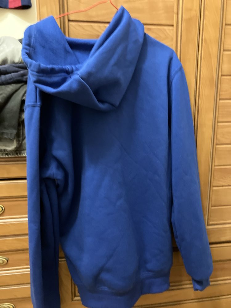 Bluza męska niebieska M fit S z kapturem i nadrukiem róży