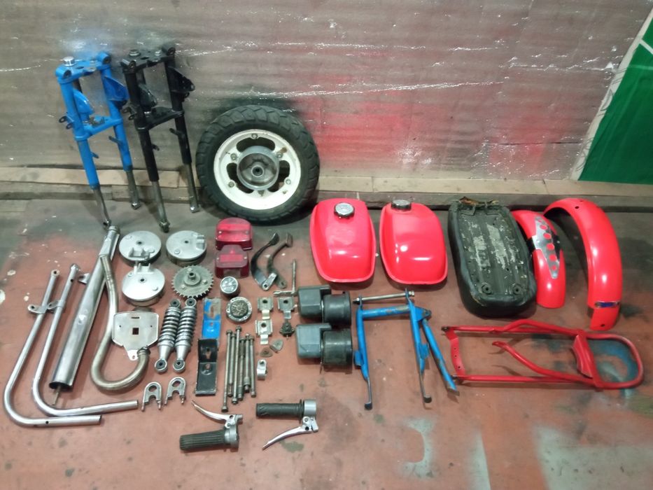 Продам вилку бак крылья на мопед  Рига мини 26 Стелла.