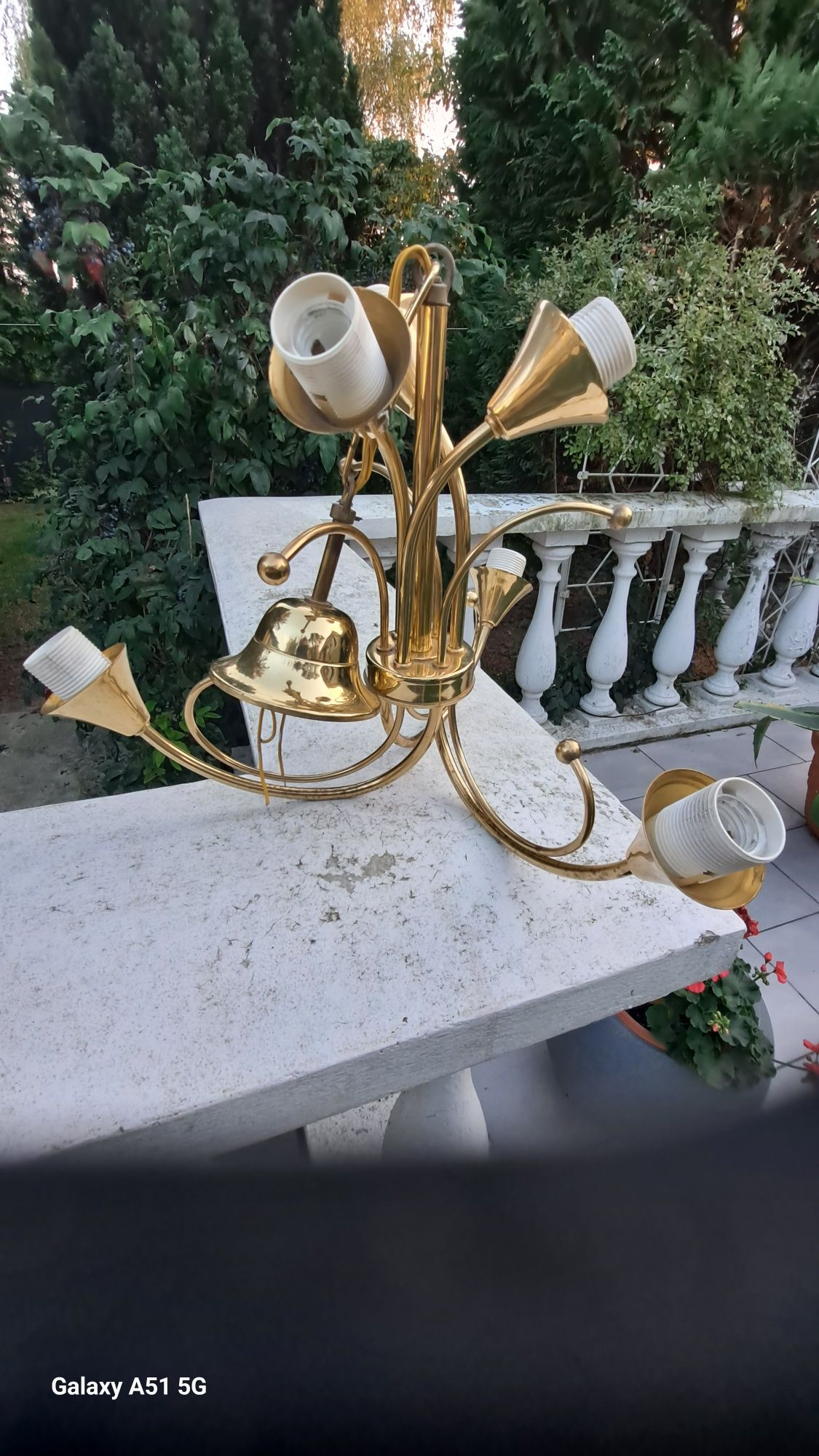 Żyrandol mosiężny, 6-ramienny PRL.
