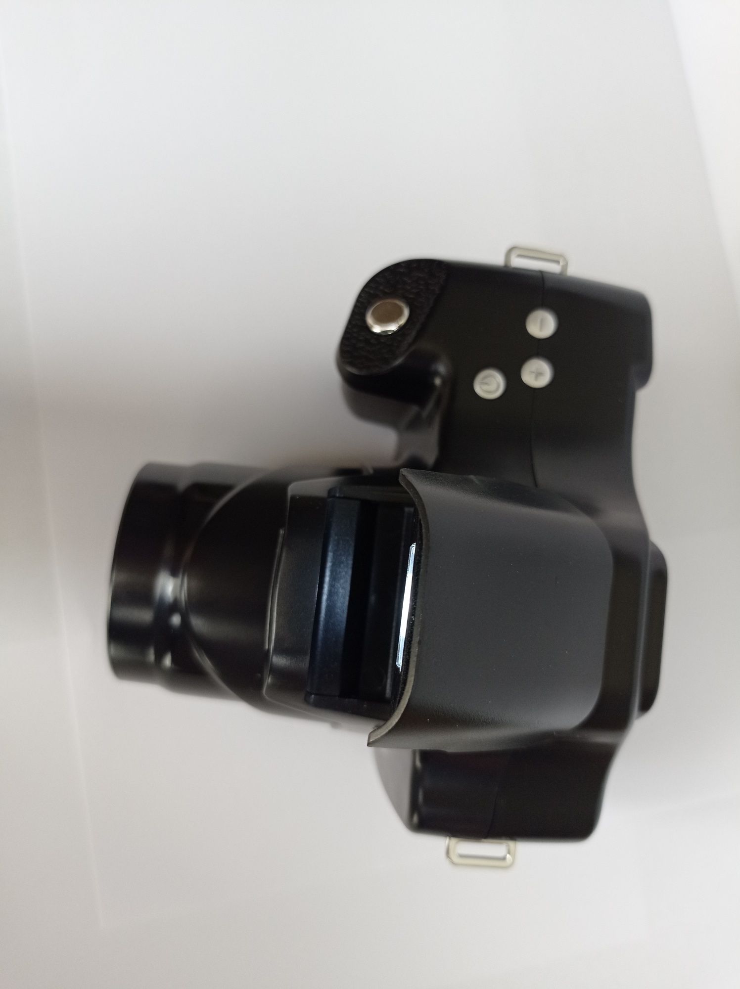 Digital Camera Zoom
