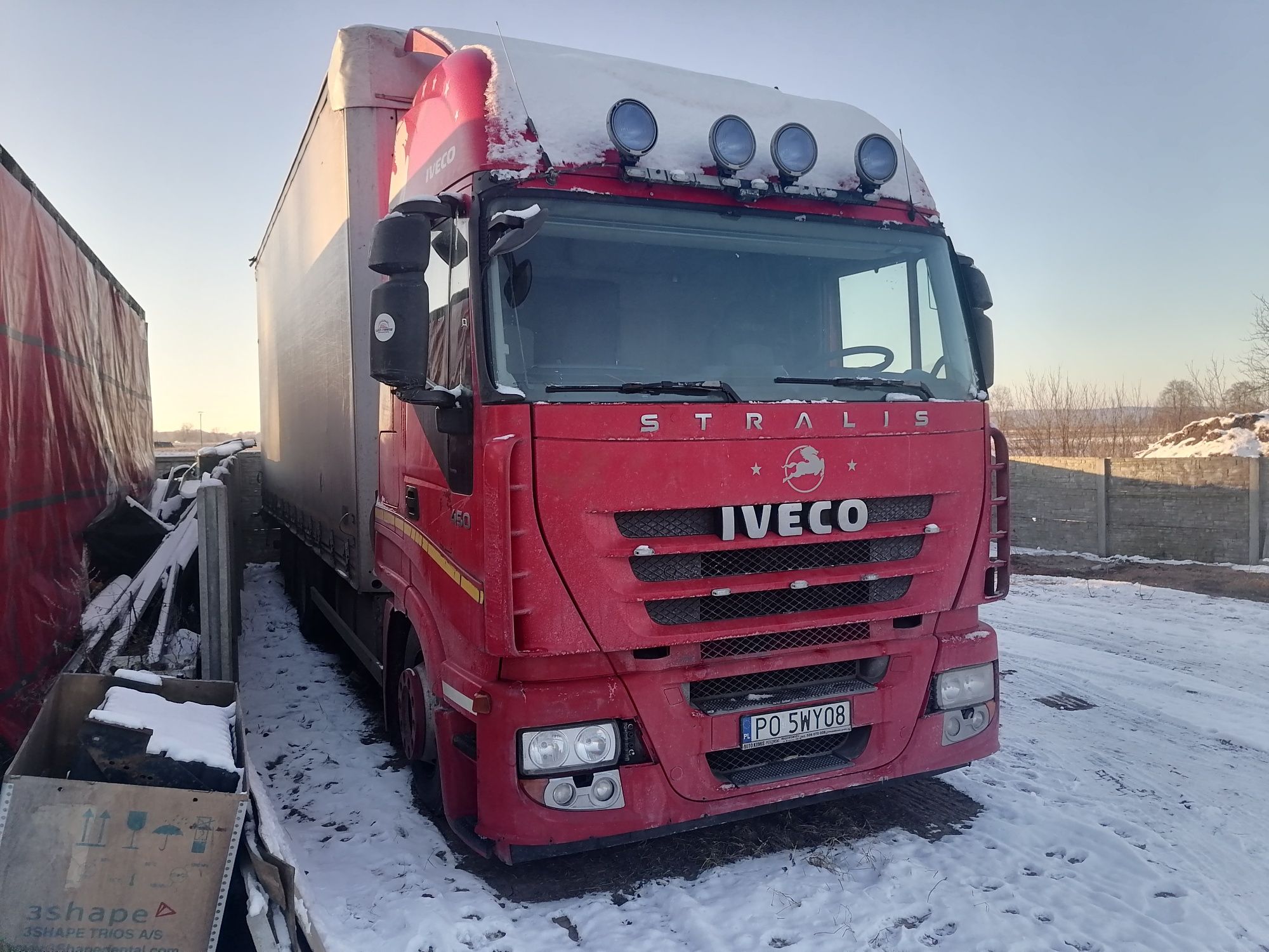 Iveco stralis 450km solówka hiway salonka