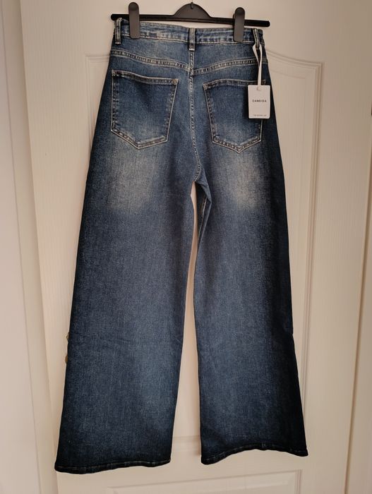 Jeansy damskie szerokie