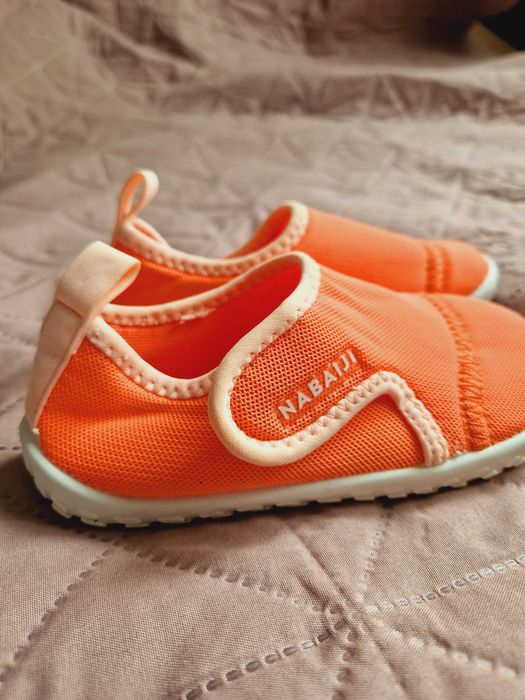 Сланці  HABAIJI , пляжне дитяче взуття, тапочки в басейн 26-27р