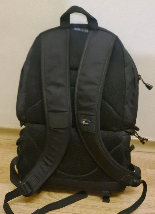 Продам сумку рюкзак для фотообладнання lowepro