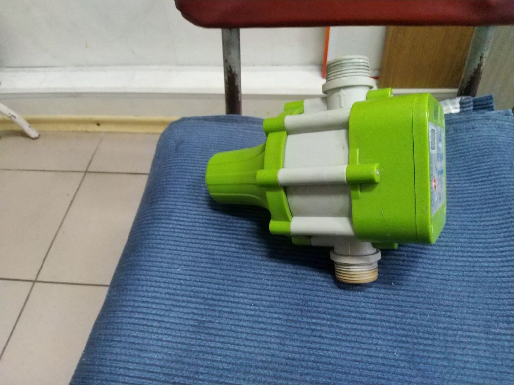 Контроллер давления автоматический Vitals aqua AE 10-16r