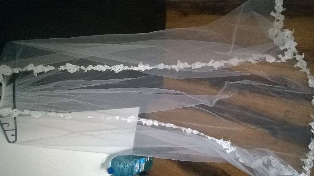 Suknia ślubna wraz z welonem