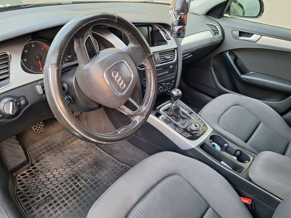 Audi A4 AUDI A4 B8 Avant | 2008r. | 2.0 TDI