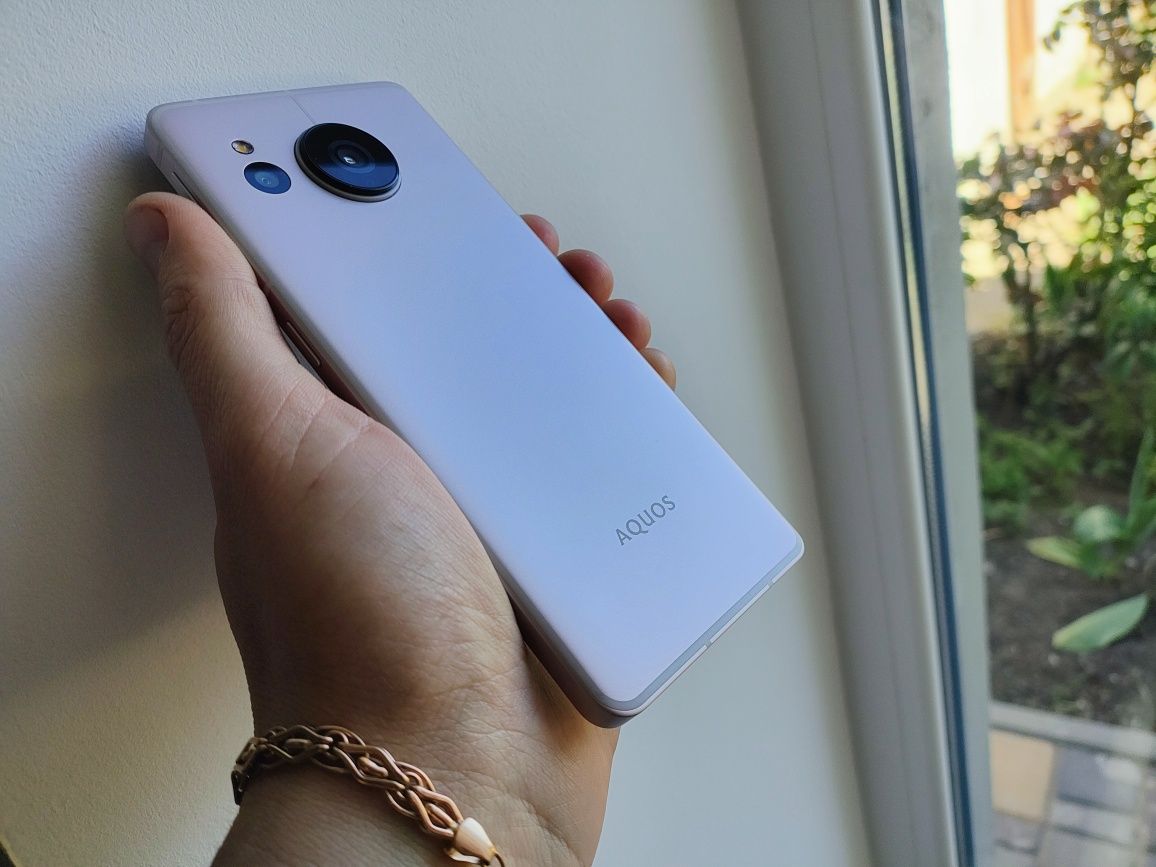 Японський преміум смартфон Sharp M24 -2sim 6/128 STD810 6.1"120ГЦ IP68