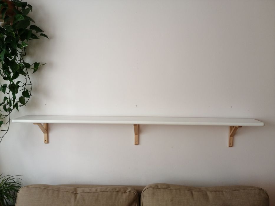 Duża biała sosnowa półka jak Ikea
