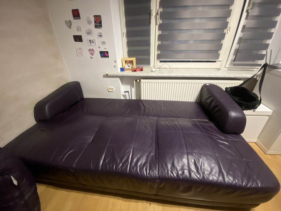 Fioletowa skórzana kanapa,sofa,łózko z funkcją spania