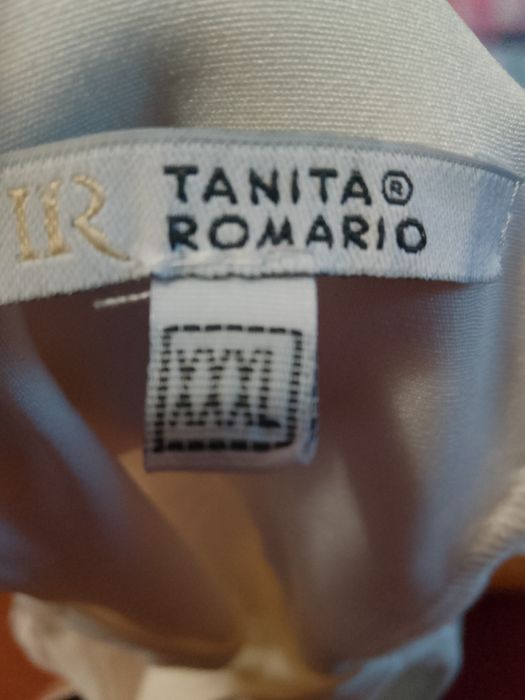 Продам весільну сукню