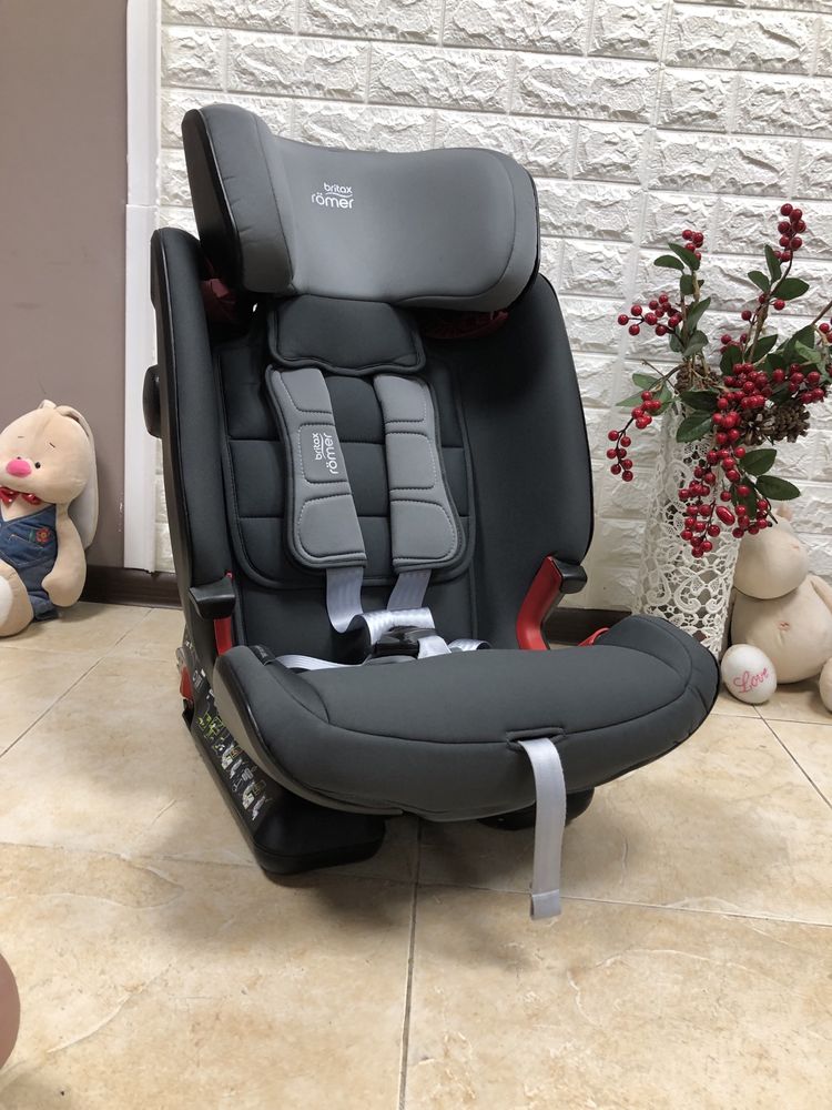 Автокрісло Britax Romer ADVANSAFIX IV R Група 1/2/3 (9-36кг) брітакс