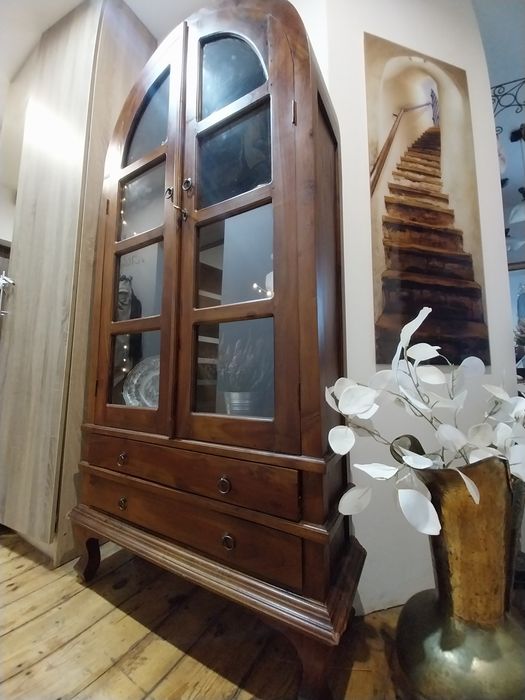 Retro witryna drewniana z drzewa egzotycznego serwantka barek gablota