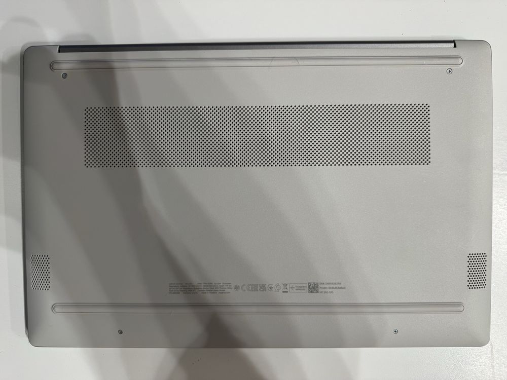 Laptop HP 250 G10, jak nowy