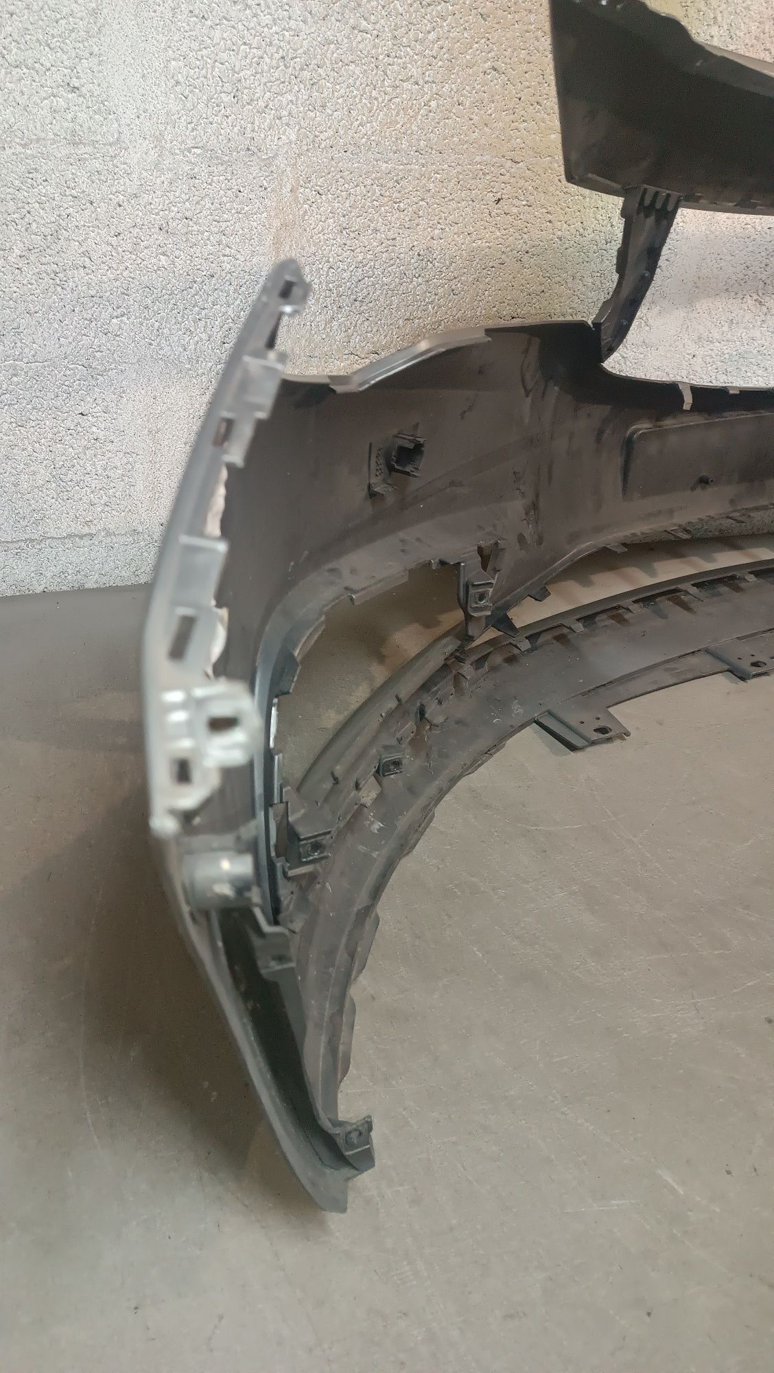 Vendo parachoque de frente Opel Astra K ano 2015/19