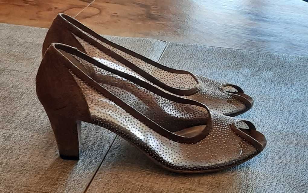 Brunella czółenka bez palców ciemny beż? orzechowy? r. 38  jak nowe