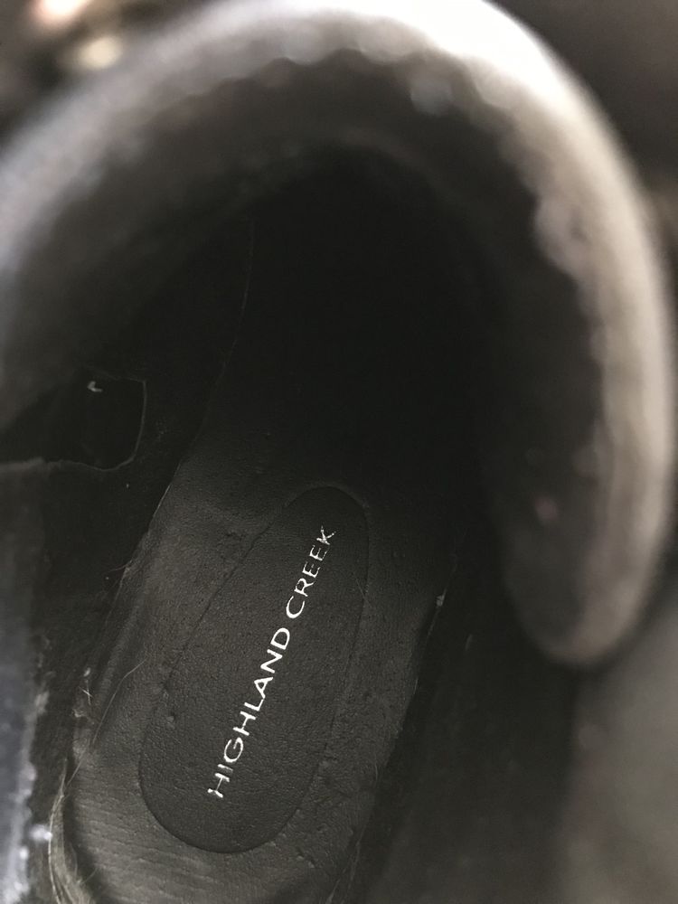 Buty do kostek, wiązane