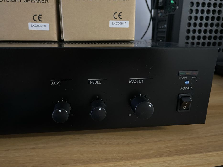 Amplificador RCF AM 1064