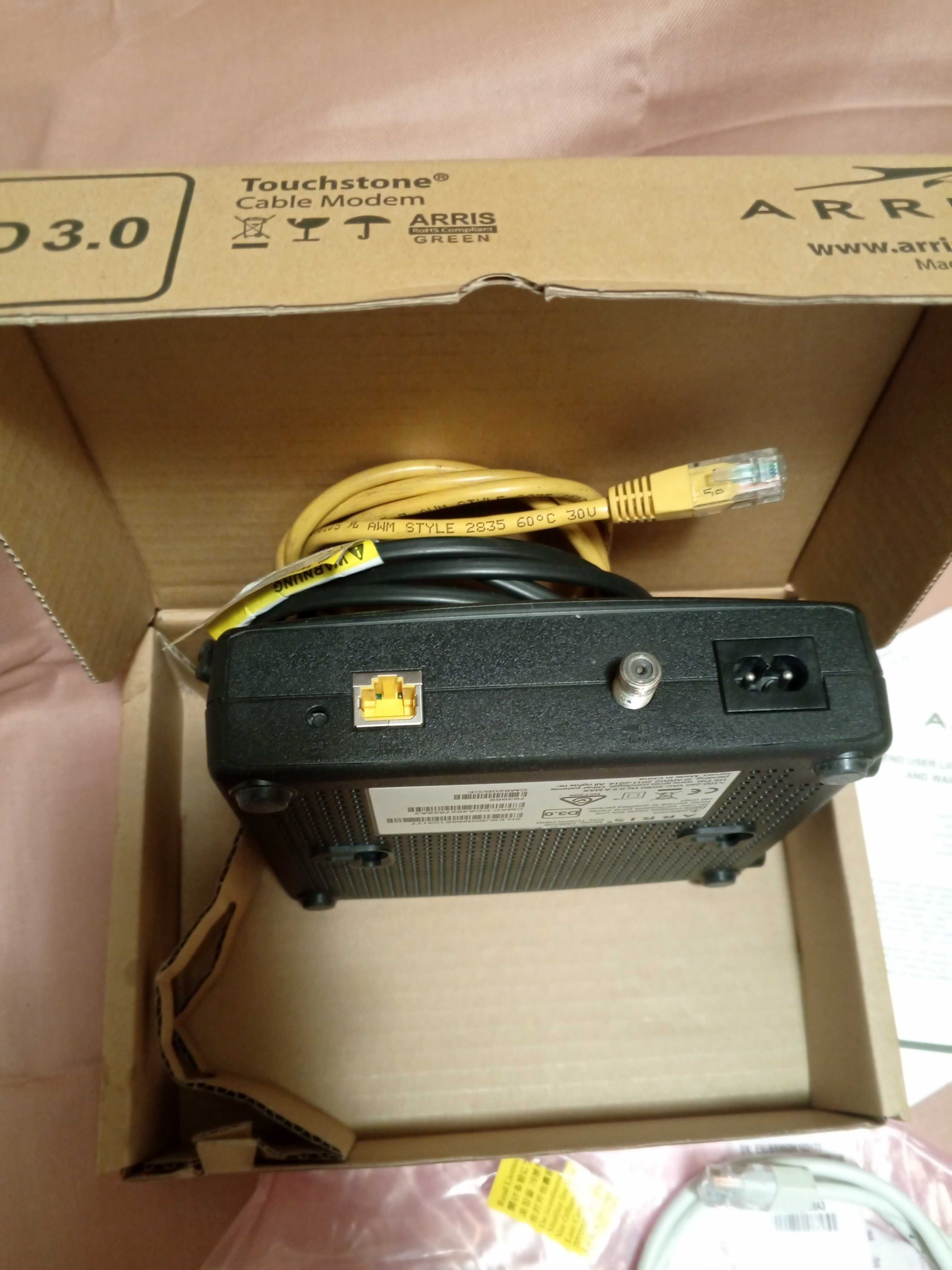 Модем кабельный Arris  CM820В Touchstone.