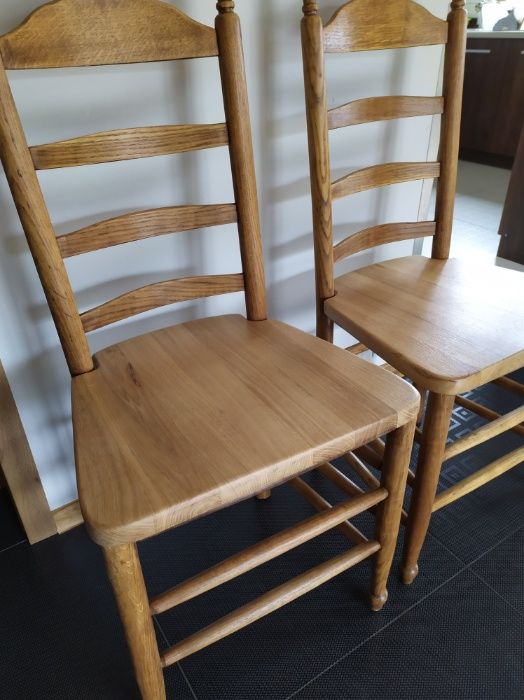Krzesło dębowe, po generalnej renowacji