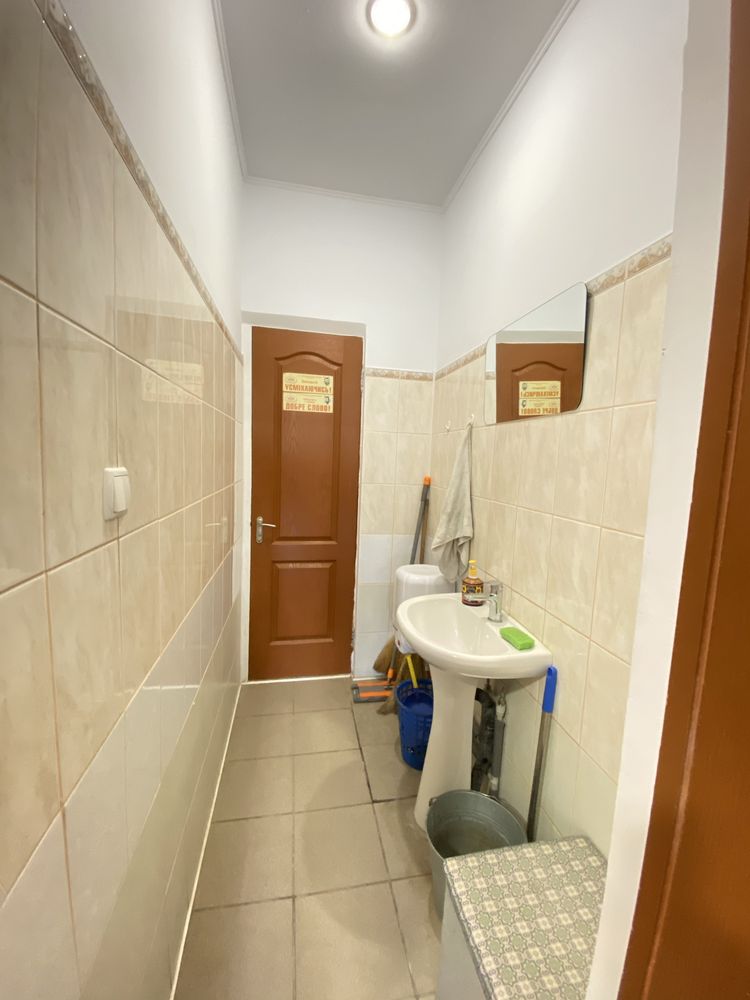 В Продажу нежитлове приміщення в Центрі / М. Морська