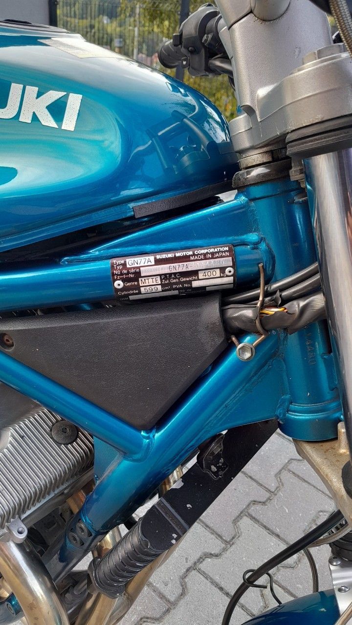 Suzuki Bandit GSF600 super stan