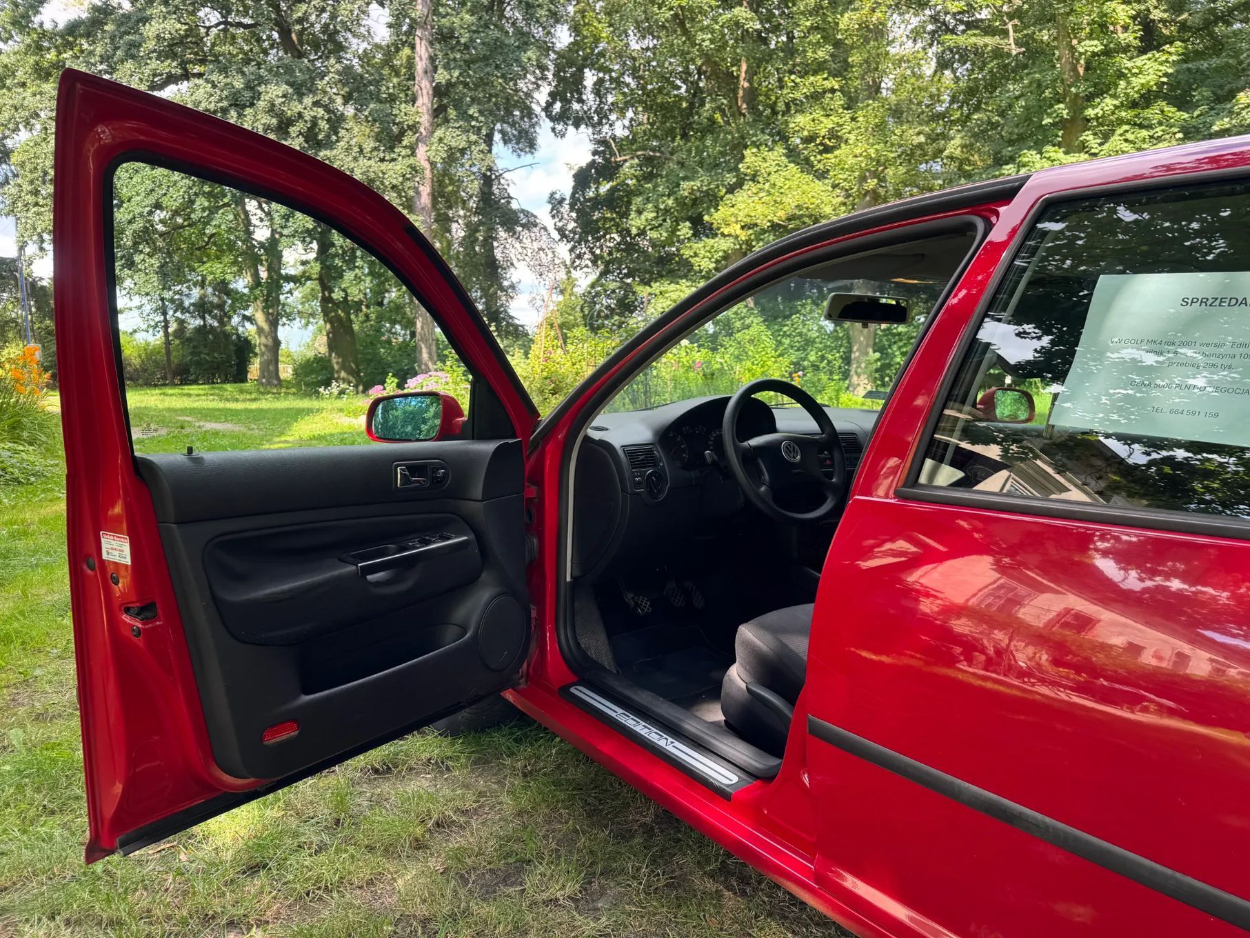 Volkswagen Golf VW Golf 4 edition 1.6-16V benzyna rok 2001
