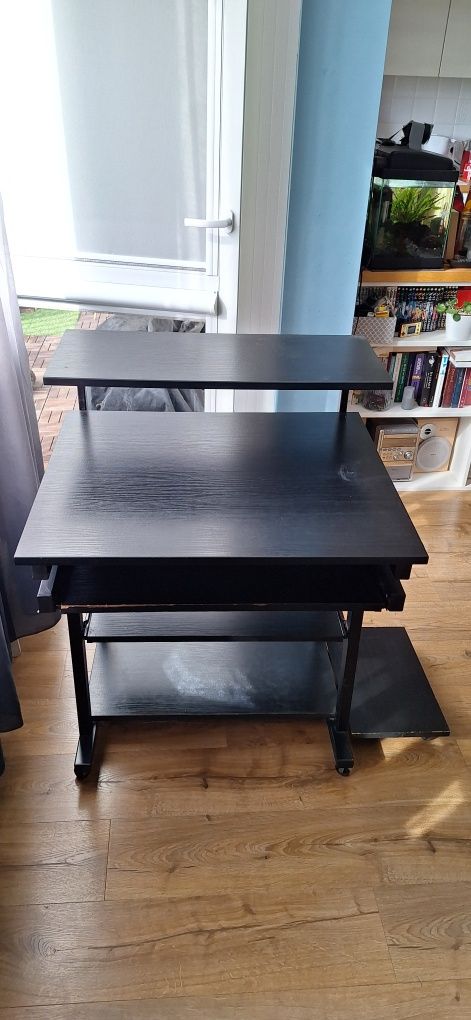 Czarne kompaktowe biurko do komputera 70 X 65cm