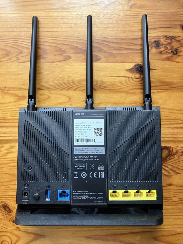 Router ASUS RT-AC1750U