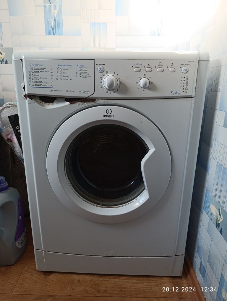 Стиральная машинка Indesit