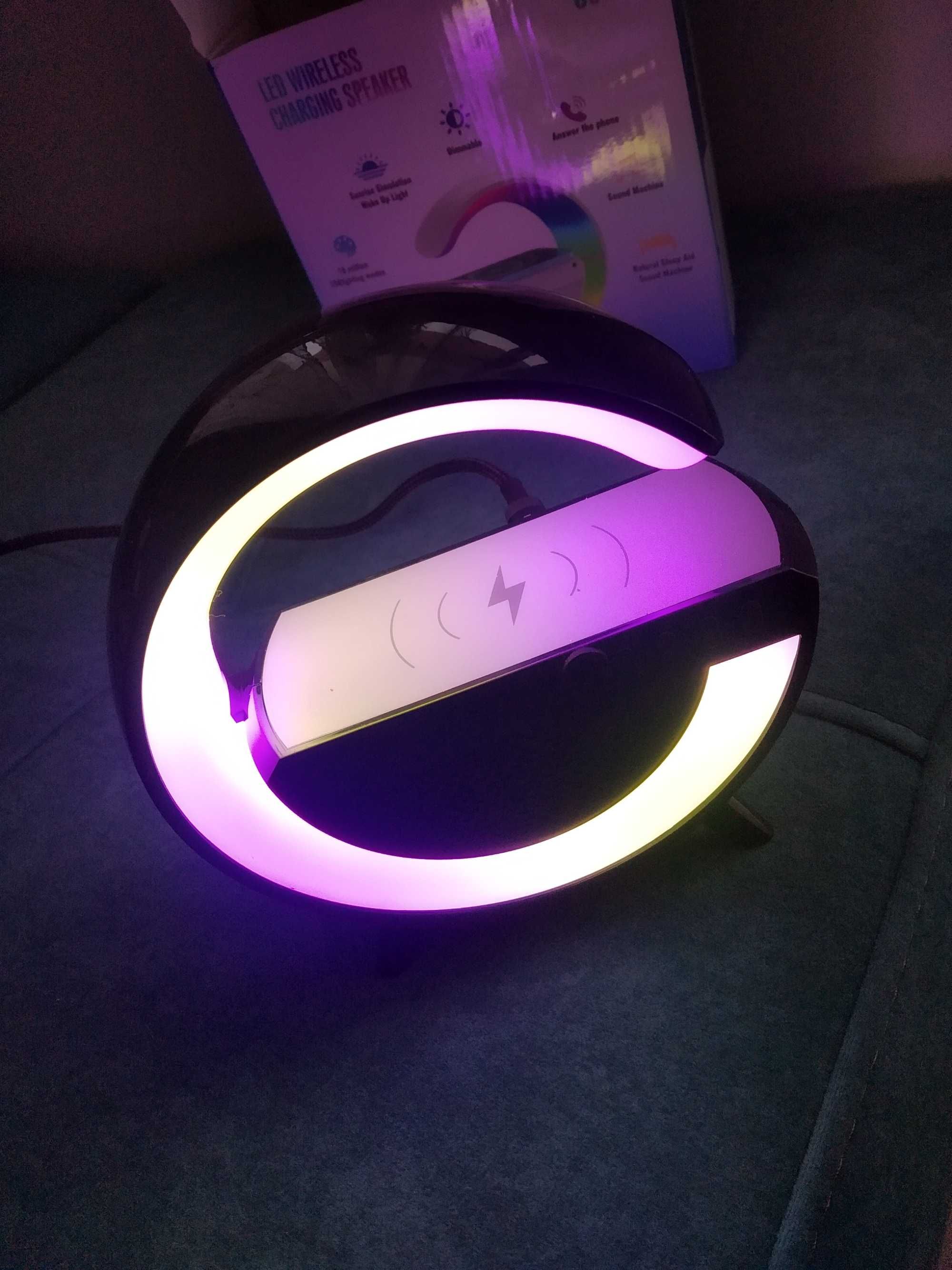 Lampka biurkowa głośnik bluetooth