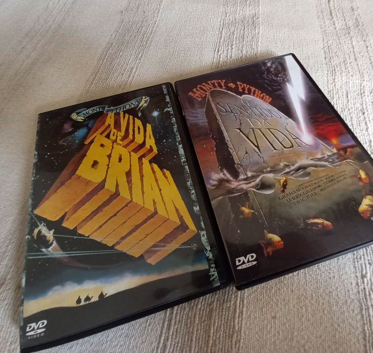 Dois dvds dos Monty Phyton originais