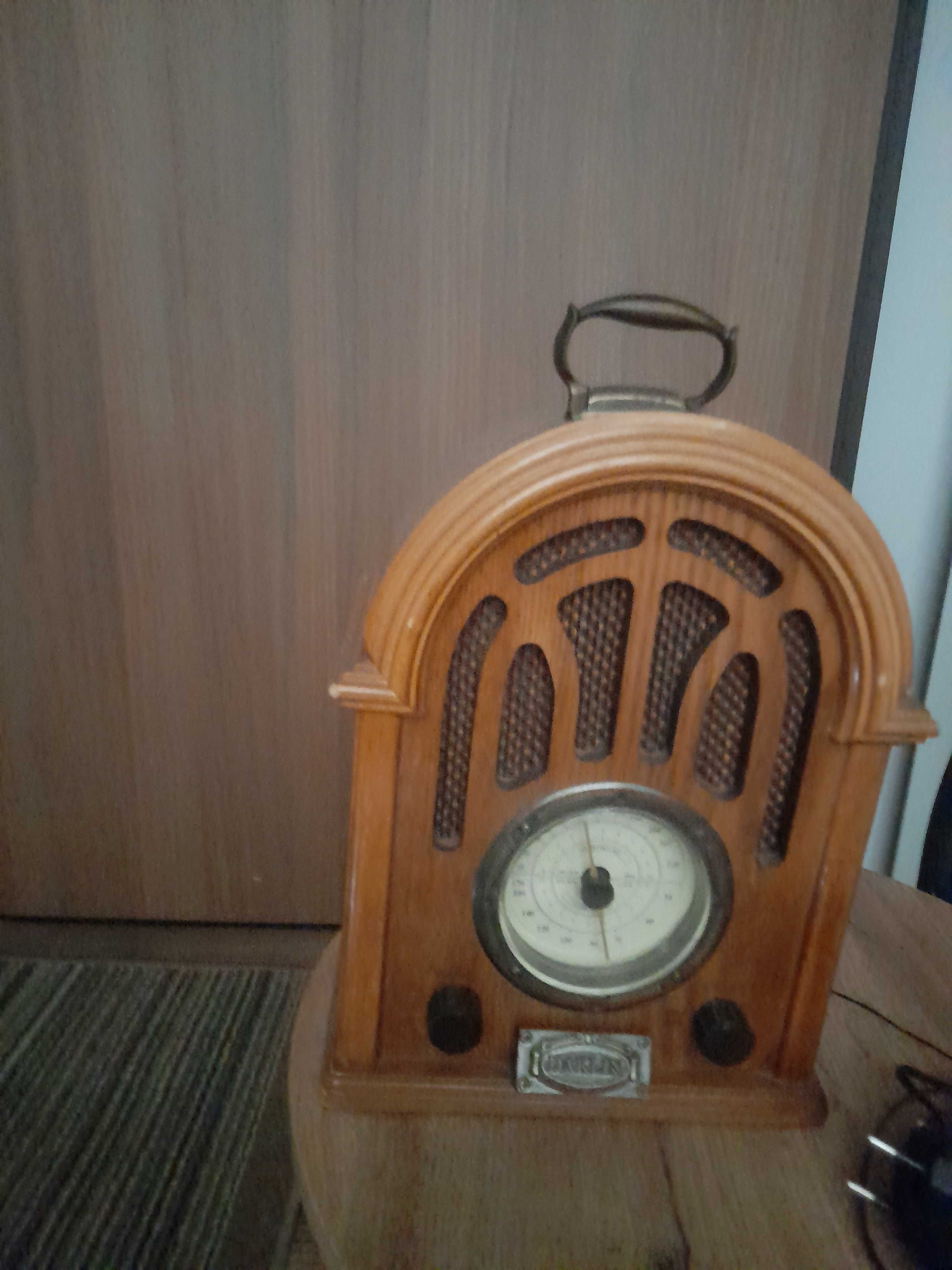 Średnie drewniane radio