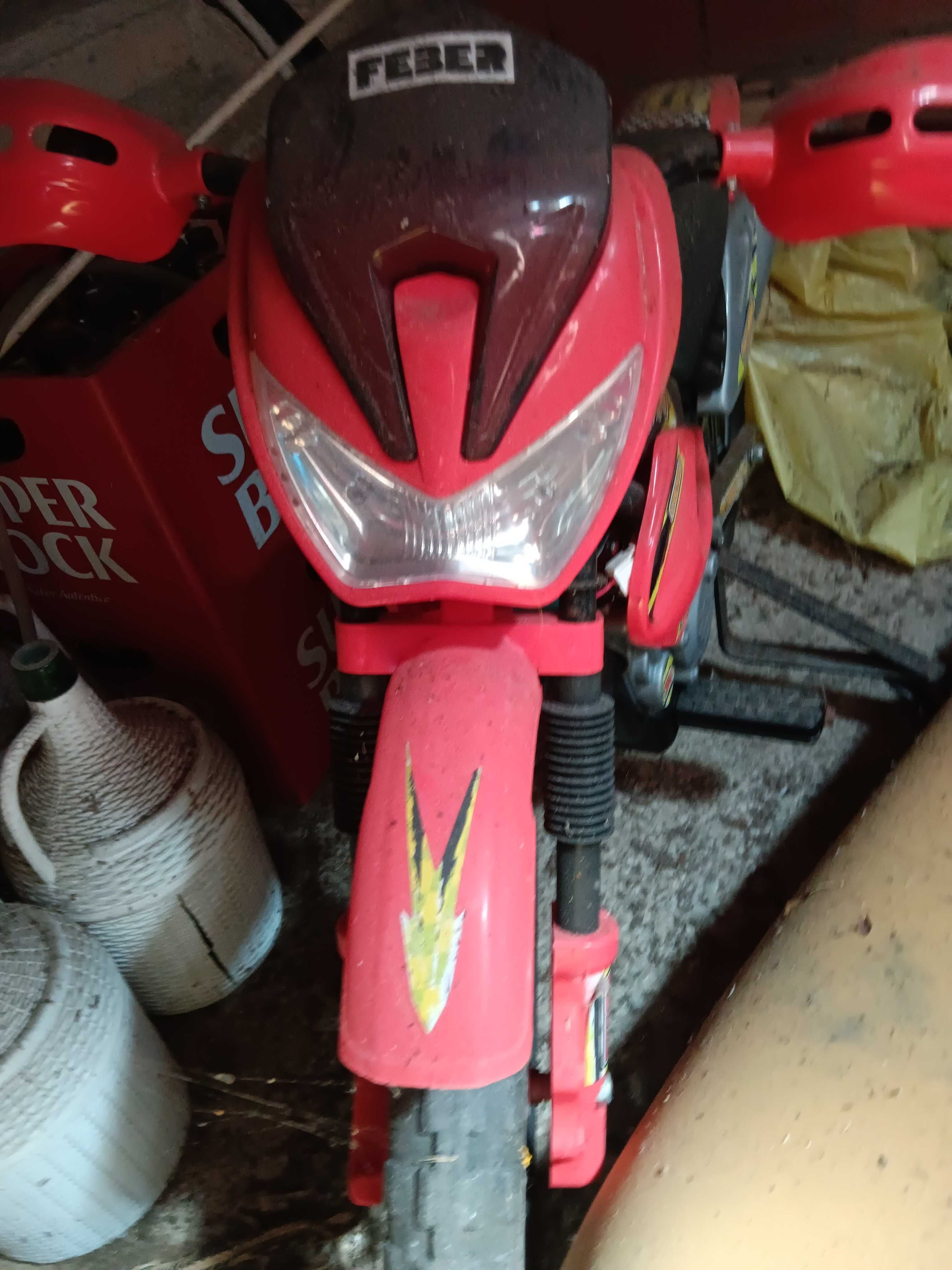 Moto com bateria