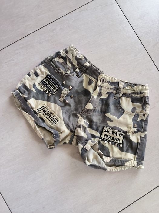 Krótkie spodenki/szorty jeansowe 12 (134/140)