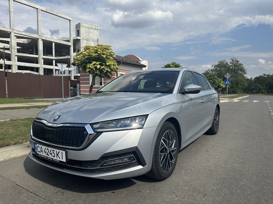 Автомобіль шкода Октавія А8